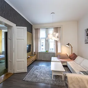 https://wishlist-old-prague-residences-hastalska.praguehotelsweb.com